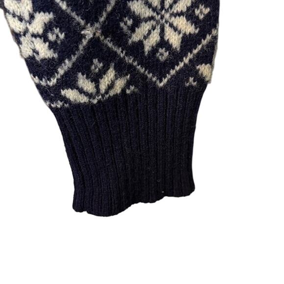 Women's Ralph Lauren Blue White Snowflake Lambswool Turtle Neck Sweater Size M - Picture 8 of 9